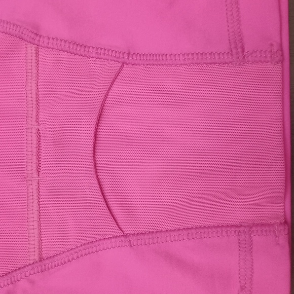Lululemon Cross Back Tank - Picture 4 of 6